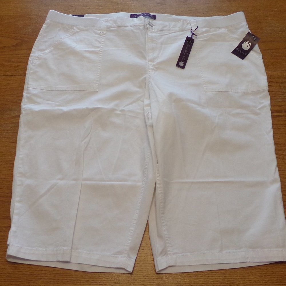 NEW! Gloria Vanderbilt ~ SIZE 24W  Utility Skimmer